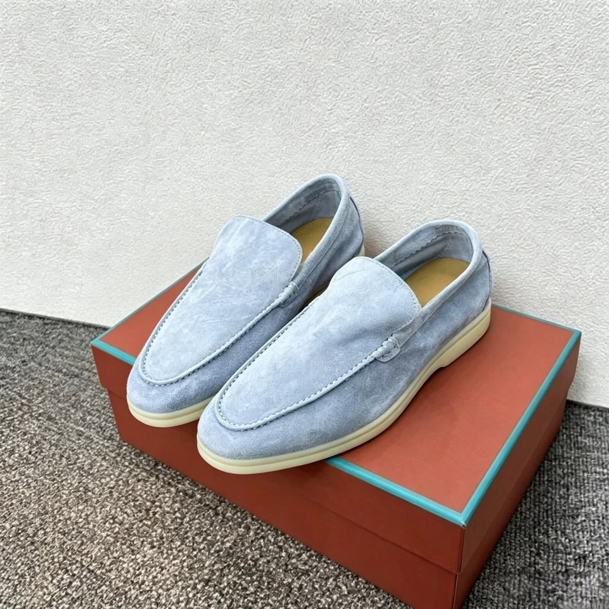 2026 New Designer Suede Women's Shoes Spring and Summer Casual Soft-Soled Shoes High-Quality Cashmere Fashion Trendy Flats Plus Size:35-45