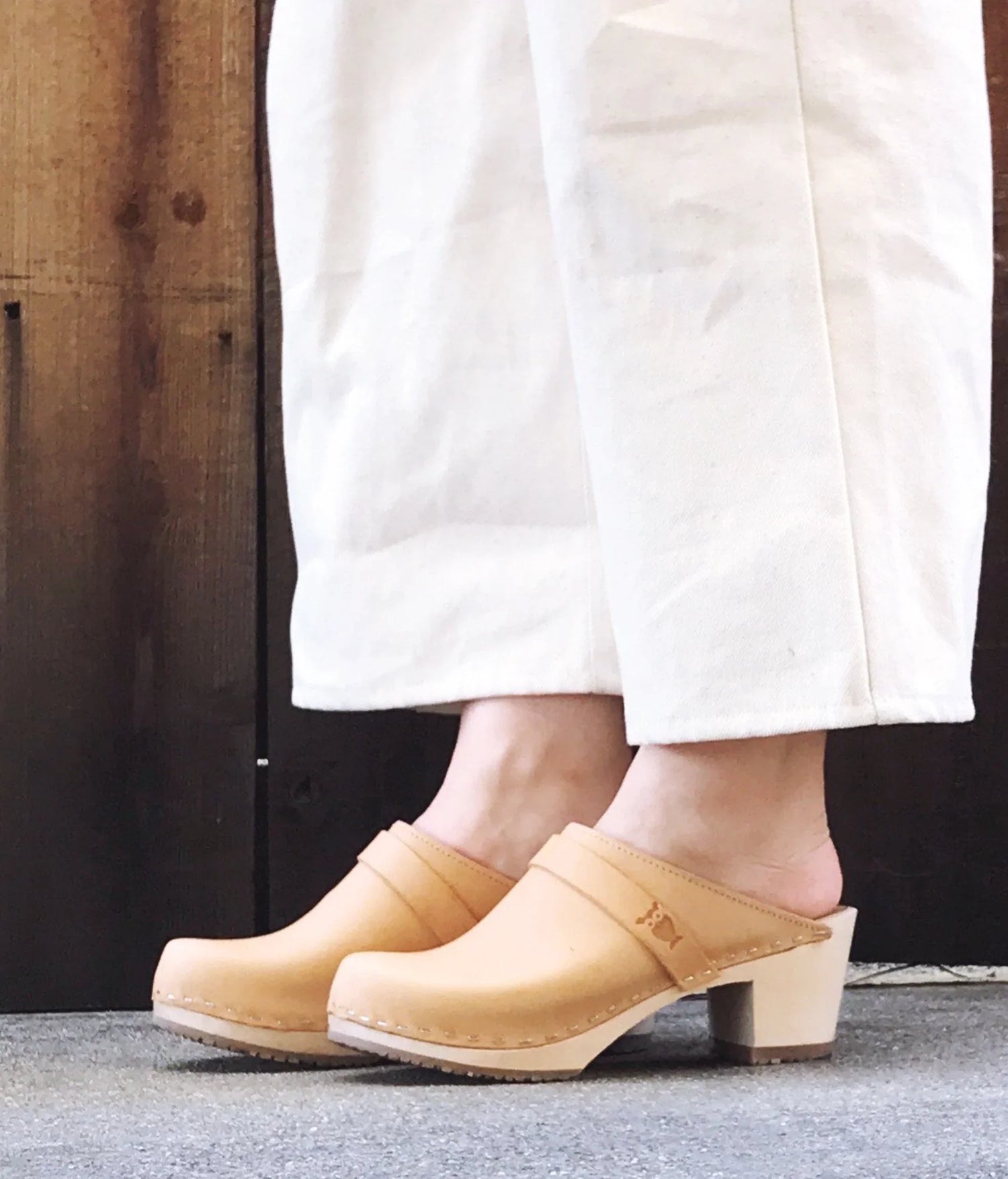 Clogs