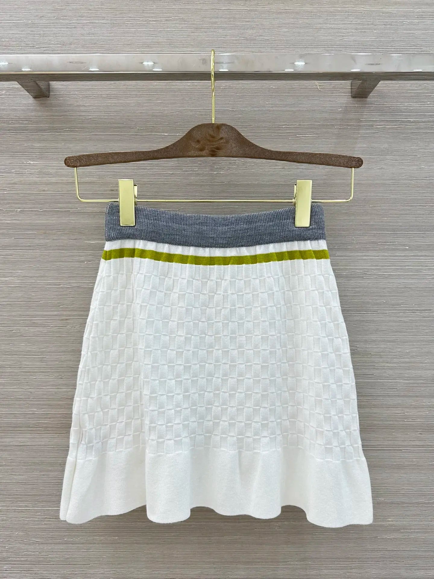 Ladies Knitted Short Sleeve Lapel  Collared Zipper Top with Elastic Waist Short Skirt Set Spring Summer Fashion Casual 2651836