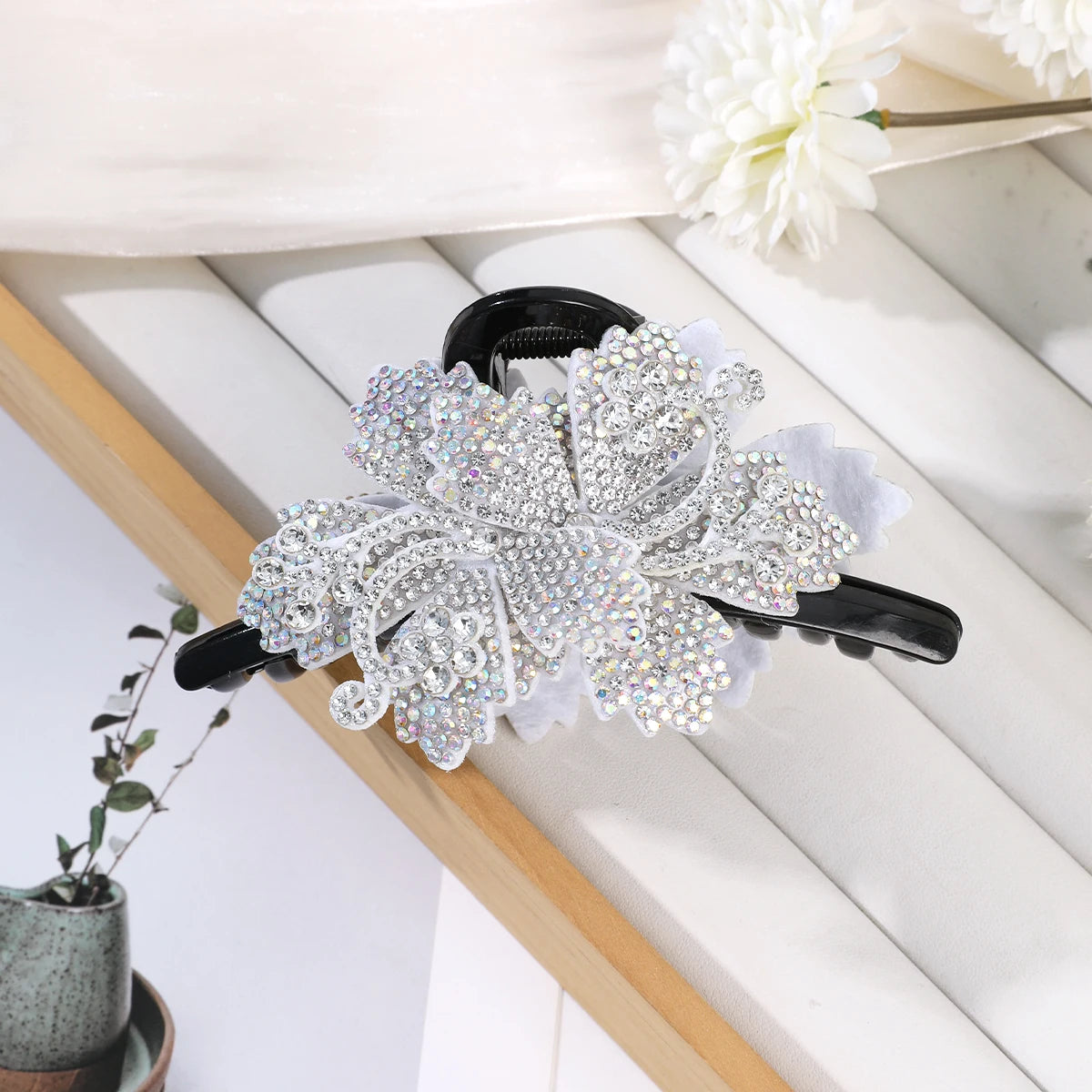 AWAYTR New Flower Hair Claws Clips Hairpins For Girls Women Fashion Rhinestone Hairgrip Barrettes