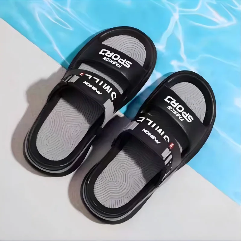 Summer wear anti-slip outdoor sandals, suitable for both beach and casual use, with thick soles