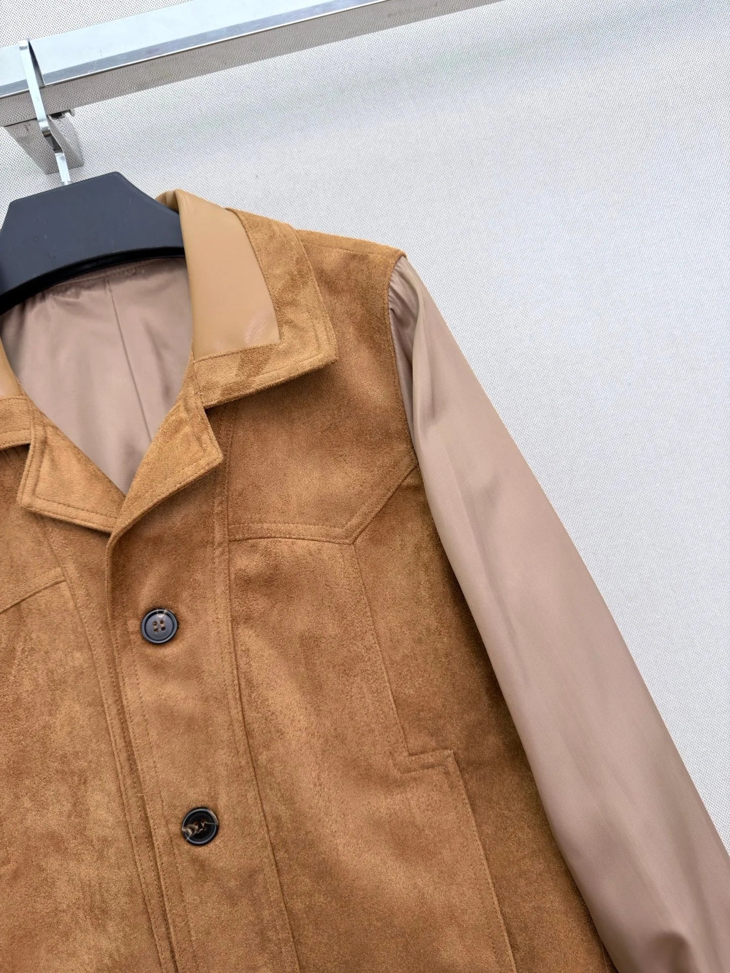 Women's Leather Long Sleeved Lapel Button jacket For Autumn And Winter Fashion And Leisure 26713229