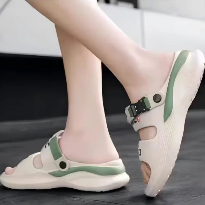 Summer wear anti-slip outdoor sandals, suitable for both beach and casual use, with thick soles