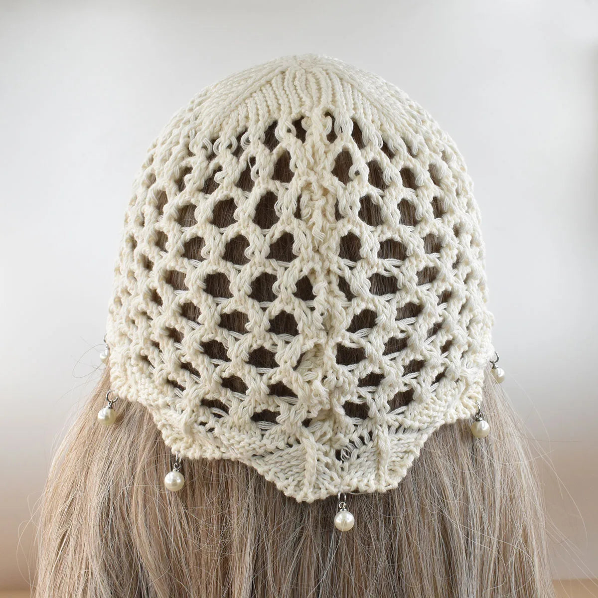 New Women Spring Summer Adjustable Mesh Knitted Pearl pendant Hat Fashion Breathable hollow woven artist with pullover charm Cap