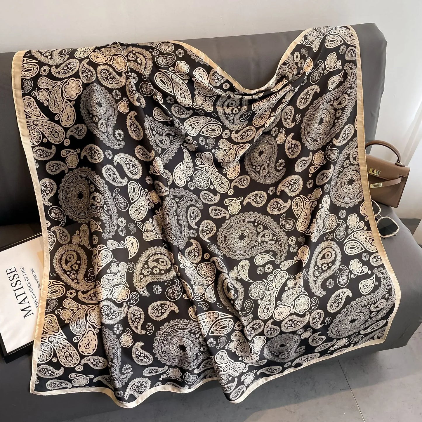Luxury Horse Print Square Scarf Vintage Imitation Silk Shawl Scarf  Women Windproof Outdoor Head Wrap 110*110cm \[p'[;