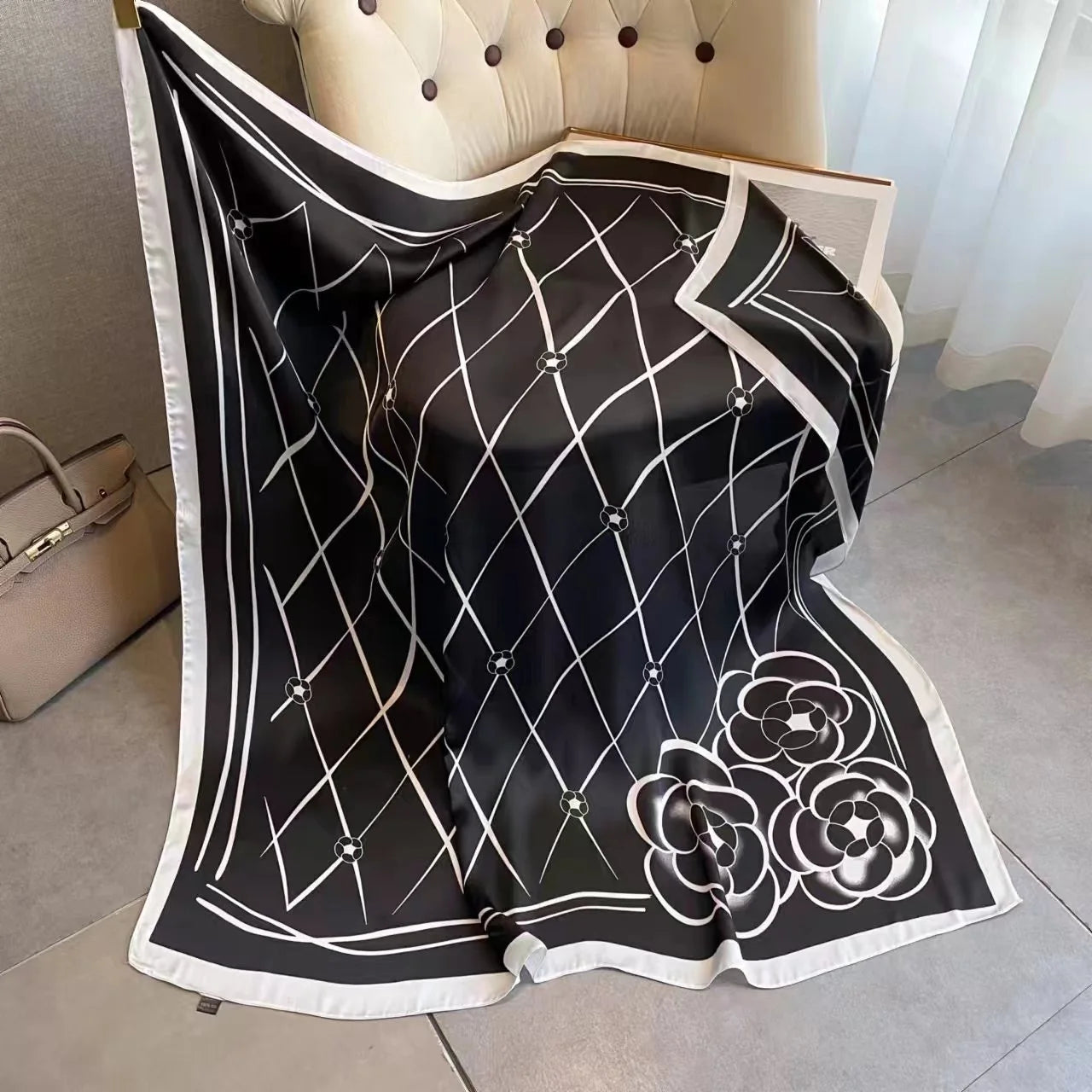 Luxury Horse Print Square Scarf Vintage Imitation Silk Shawl Scarf  Women Windproof Outdoor Head Wrap 110*110cm \[p'[;