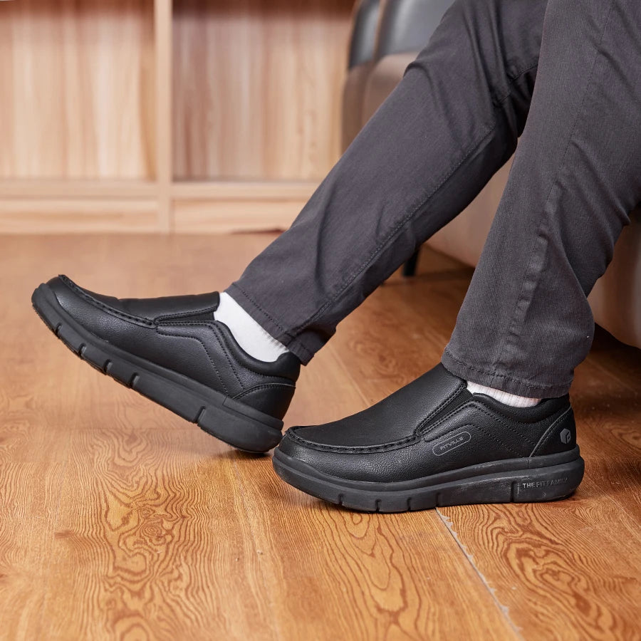 FitVille Men Wide Fit Leather Slip On Casual Loafers, Lightweight Arch Support Walking Shoes, Orthopedic Pain Relief Shoes for Swollen Feet & High Instep