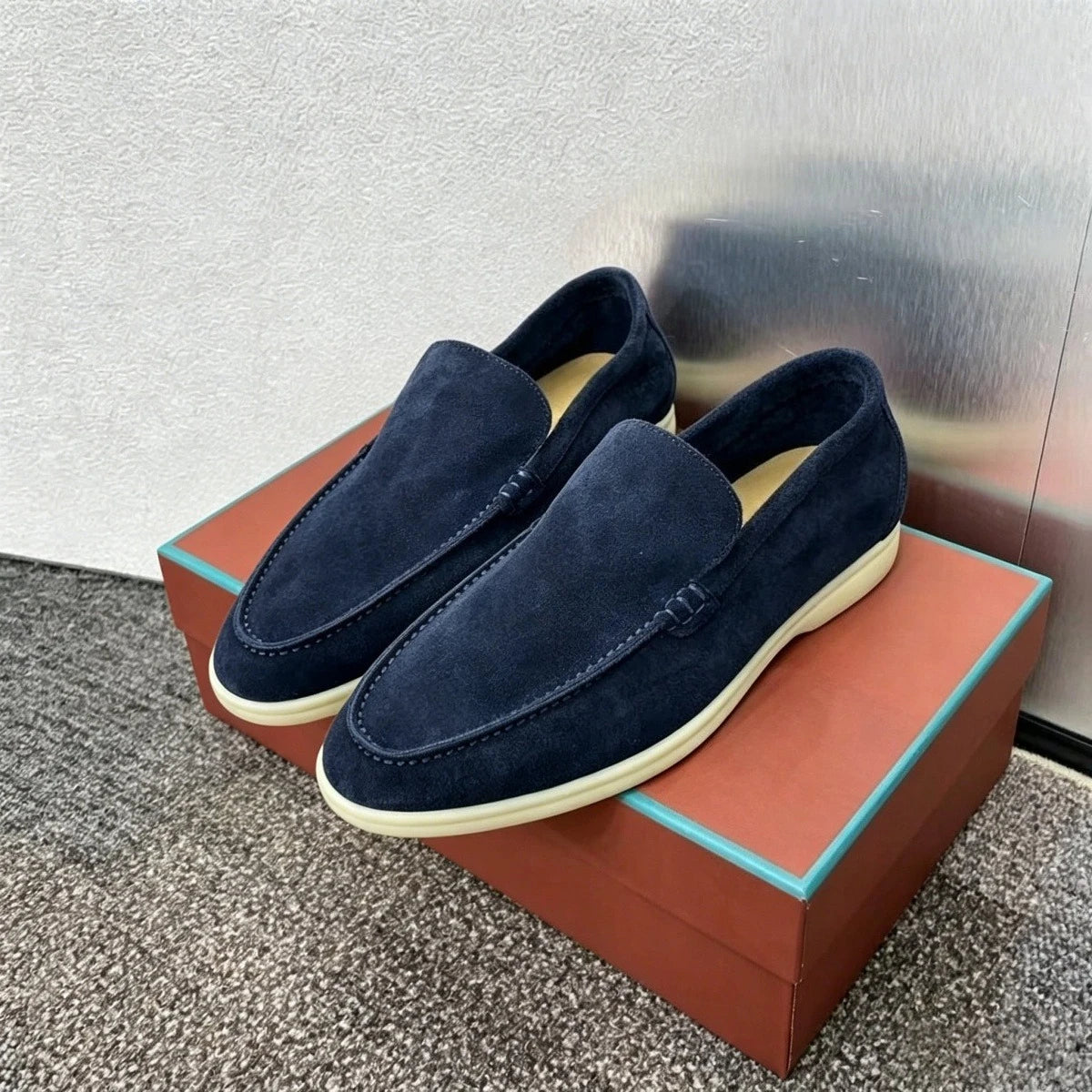 2026 New Designer Suede Women's Shoes Spring and Summer Casual Soft-Soled Shoes High-Quality Cashmere Fashion Trendy Flats Plus Size：35-45